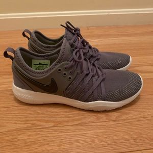 Nike Free TR7 Sneakers!